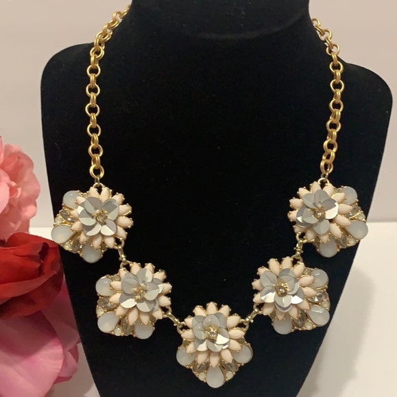 Beautiful necklace with multicolored stones - Picture 2 of 5